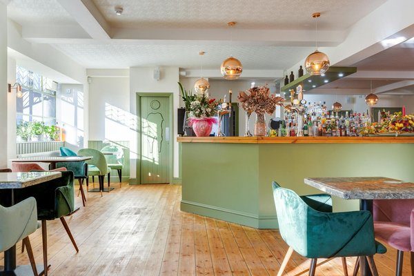 What are the best UK kitchen tools for reducing waste?